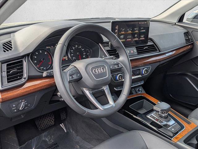 Certified 2023 Audi Q5 2.0T Premium w/ Convenience Package AWD/4WD image 9