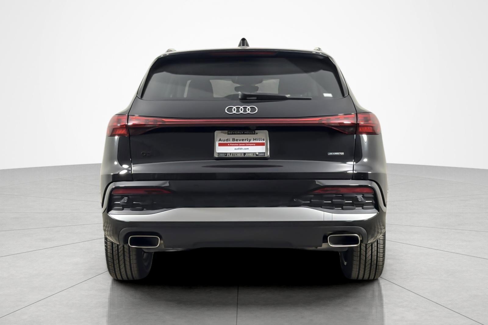 Used 2025 Audi Q5 Premium w/ Convenience Package AWD/4WD image 4
