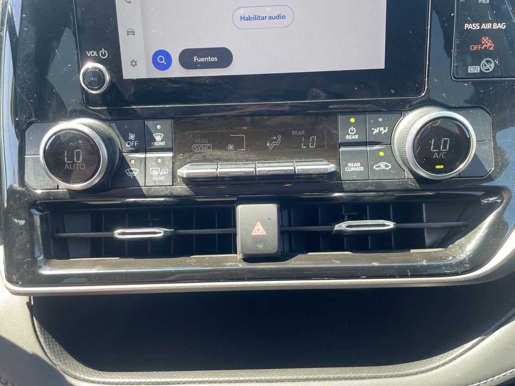 Used 2024 Toyota Highlander LE image 58