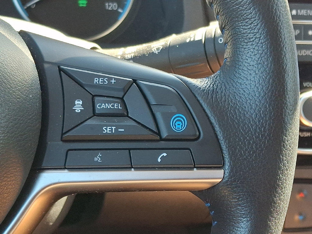 Certified 2023 Nissan Leaf SV Plus FWD image 24