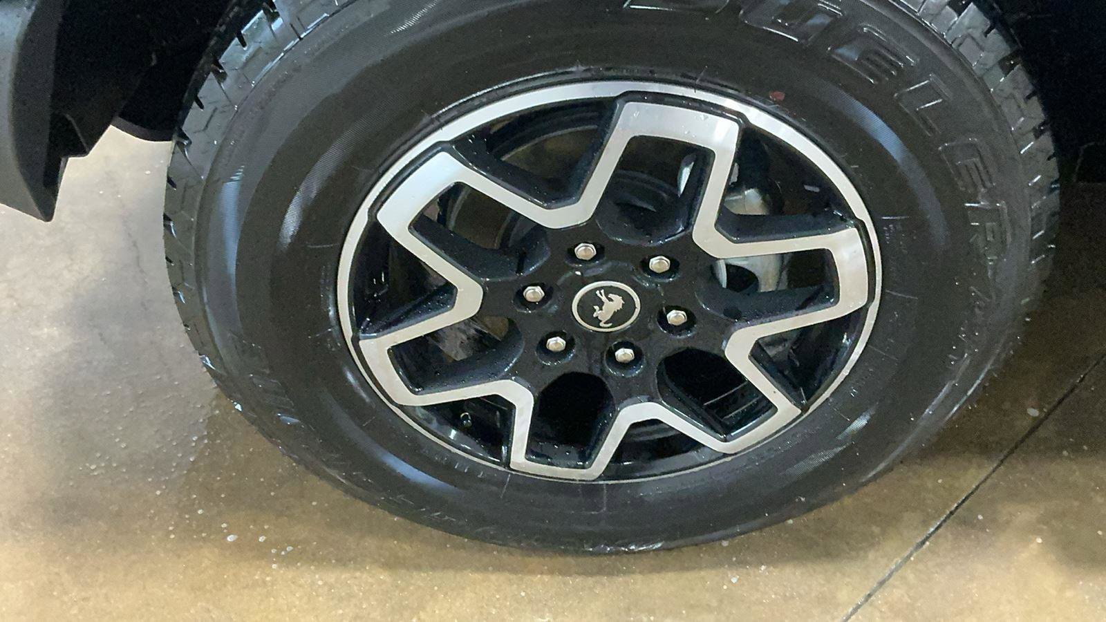 New 2025 Ford Bronco Outer Banks image 5