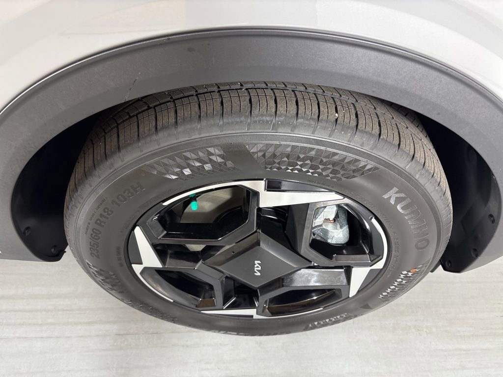 New 2026 Kia Sportage EX image 11