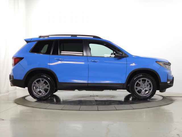 Used 2025 Honda Passport TrailSport image 13