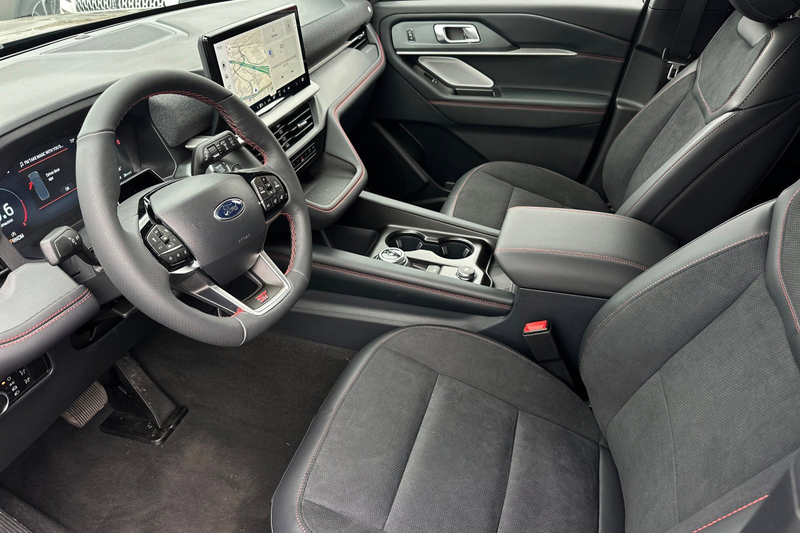 New 2026 Ford Explorer ST w/ Sun And Sound Package image 9