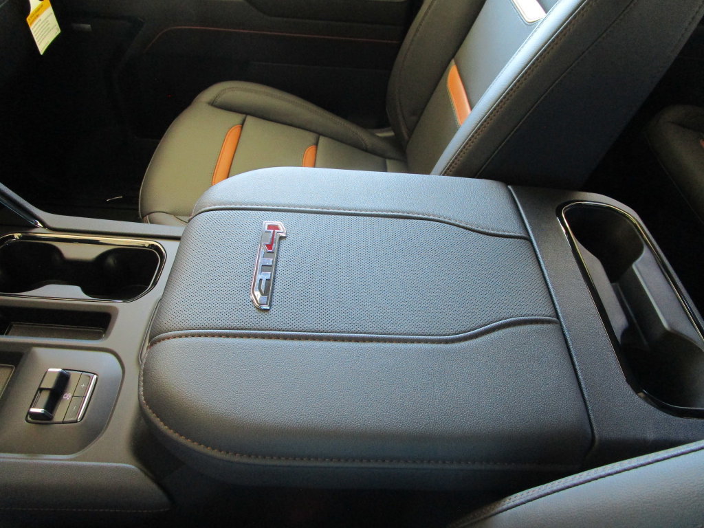 New 2026 GMC Sierra 2500 AT4 w/ AT4 Premium Plus Package AWD/4WD image 43
