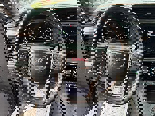 Used 2023 GMC Sierra 1500 AT4 w/ Technology Package image 15