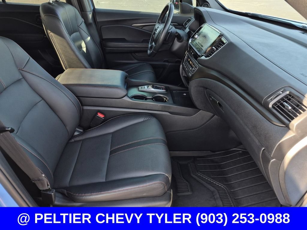 Used 2025 Honda Ridgeline TrailSport image 11