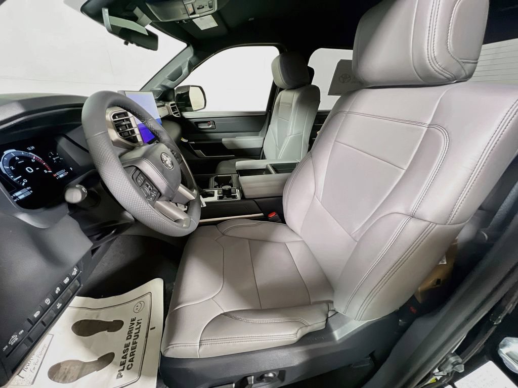New 2026 Toyota Tundra Limited AWD/4WD image 16
