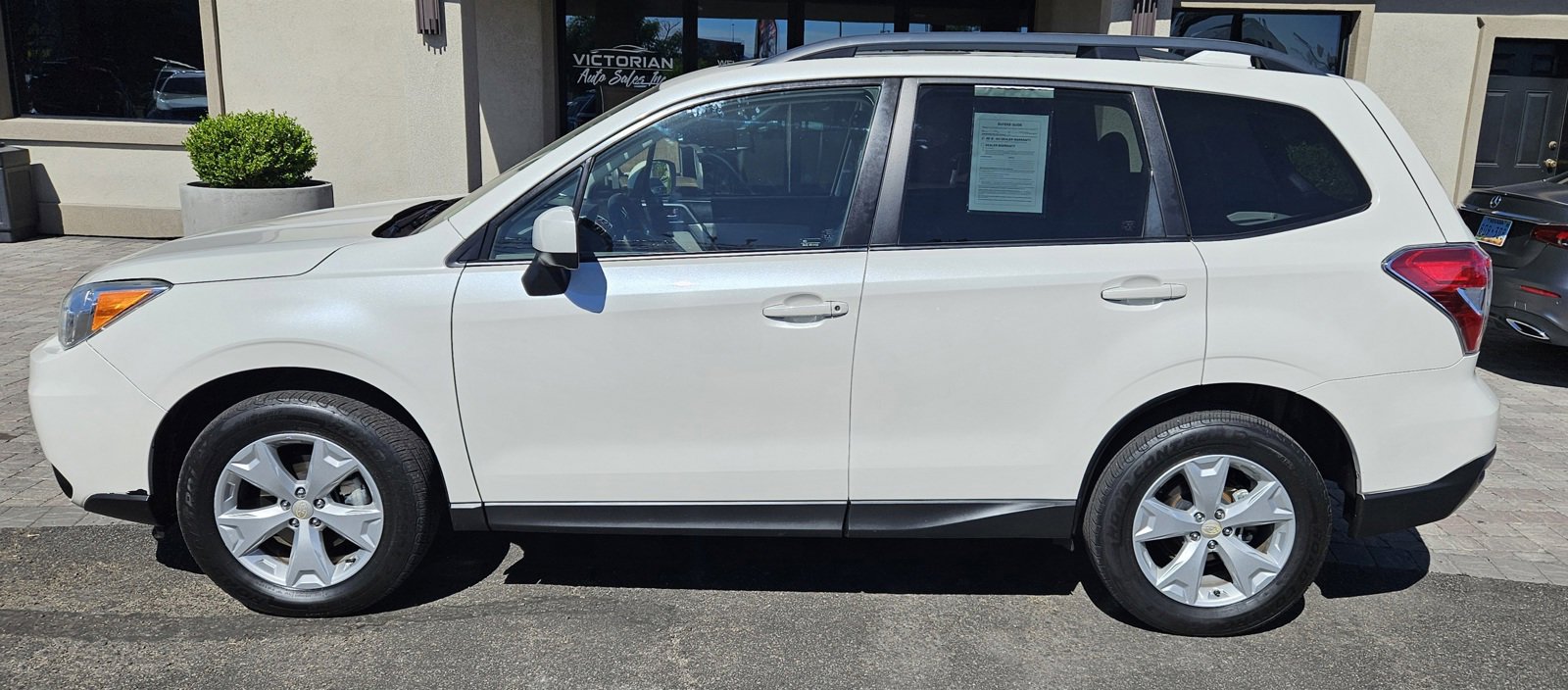 Used 2016 Subaru Forester 2.5i Premium AWD/4WD image 3