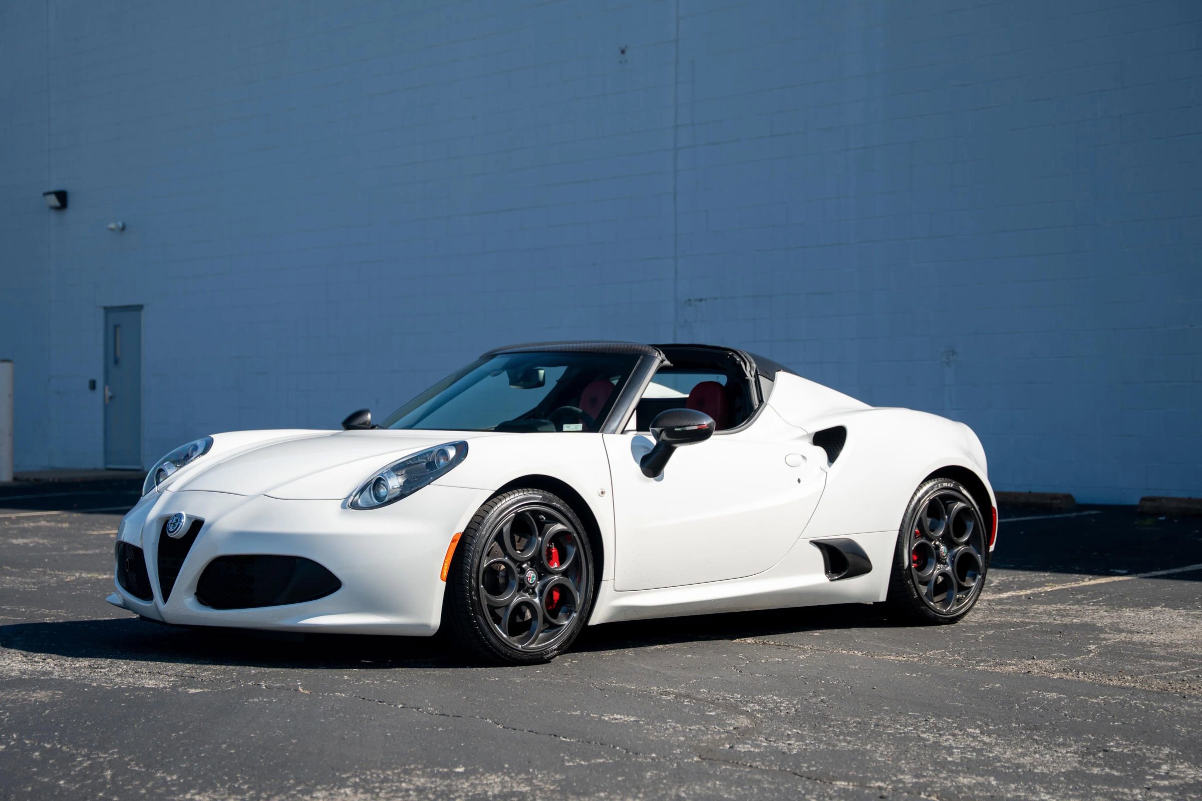 Used 2020 Alfa Romeo 4C Spider image 7