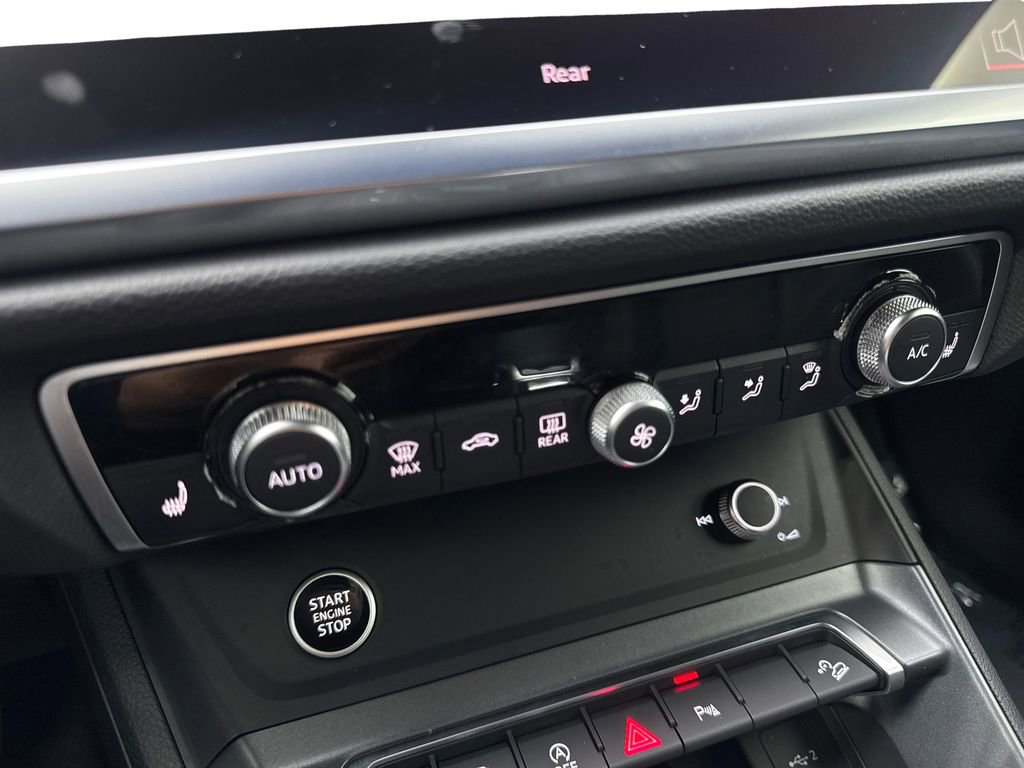 Used 2024 Audi Q3 2.0T Premium Plus w/ Premium Plus Package image 67