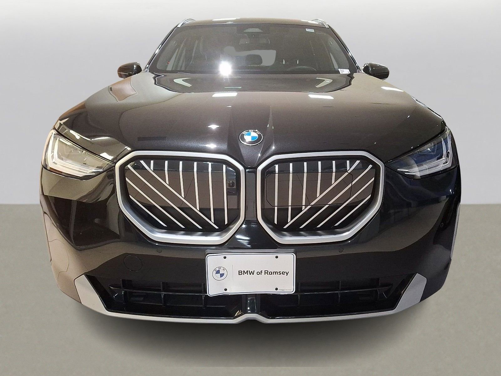 Used 2025 BMW X3 xDrive30i w/ Premium Package image 2