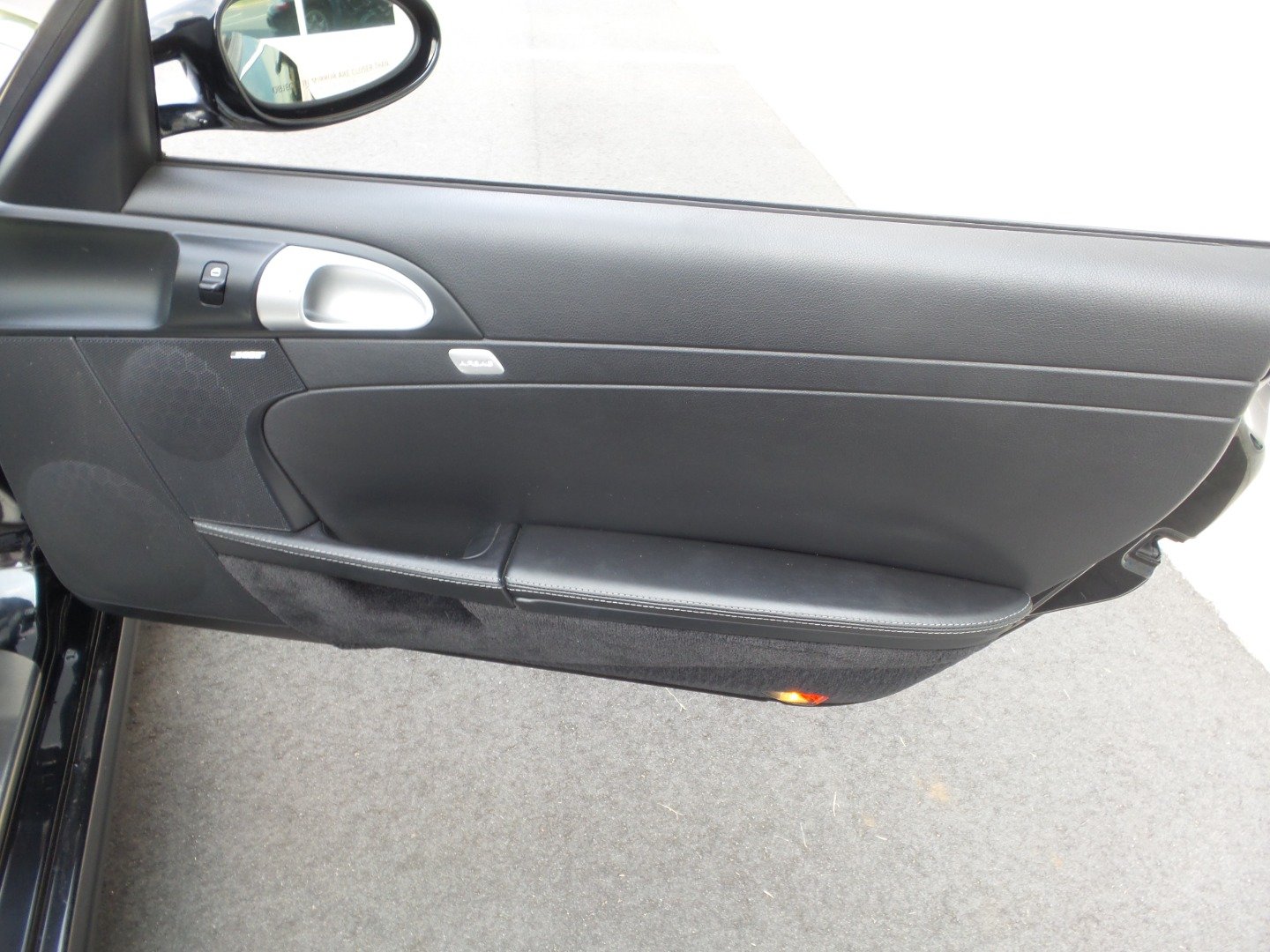 Used 2005 Porsche Boxster S RWD image 36
