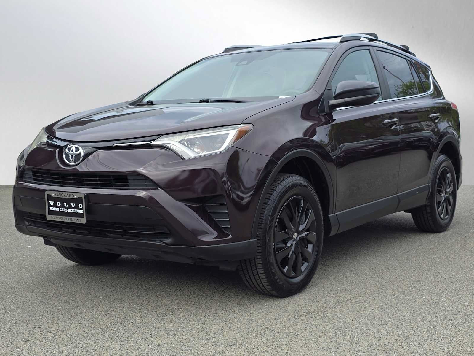 Used 2017 Toyota RAV4 LE w/ All Weather Liner Package AWD/4WD image 7