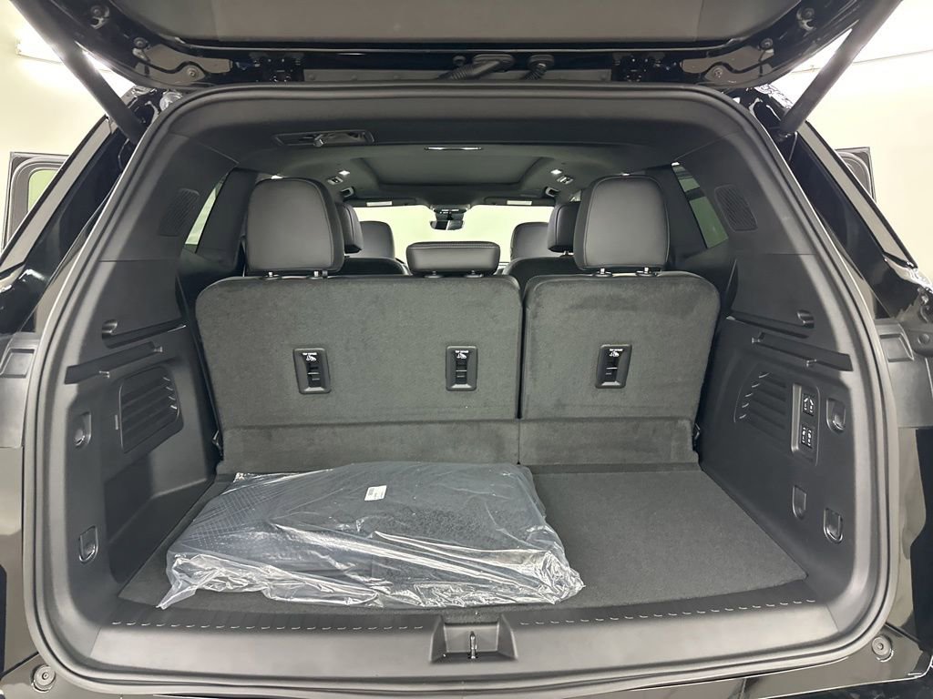New 2026 Buick Enclave Avenir w/ Super Cruise Package image 25