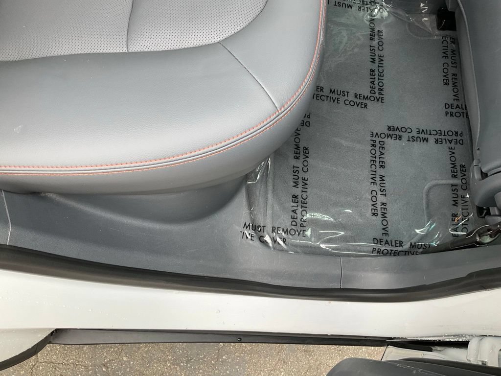 Used 2017 Chevrolet Bolt Premier FWD image 49