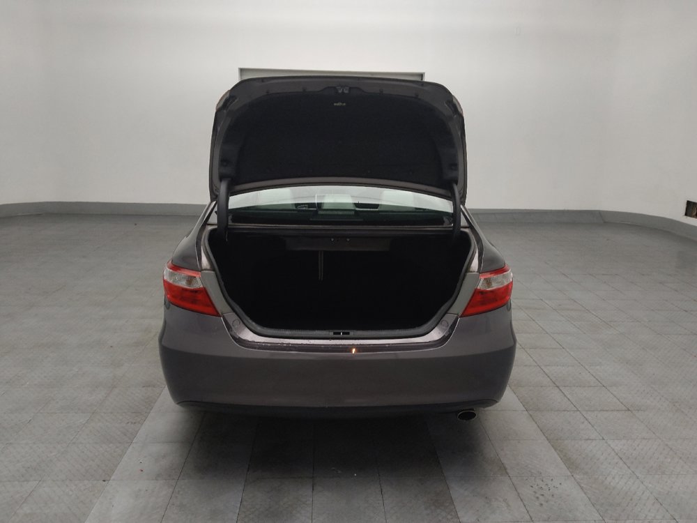 Used 2015 Toyota Camry XLE FWD image 29
