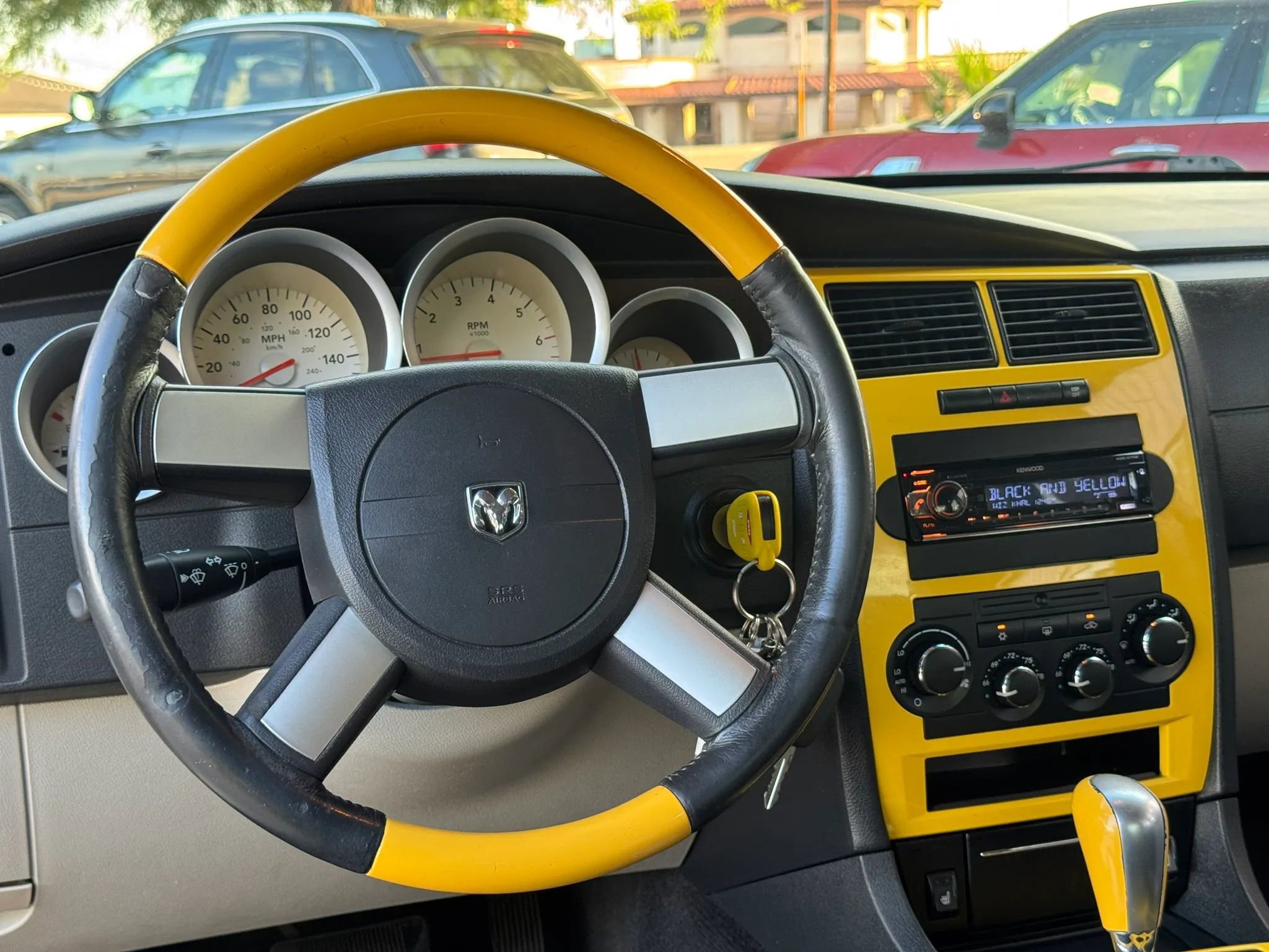 Used 2006 Dodge Charger R/T RWD image 14