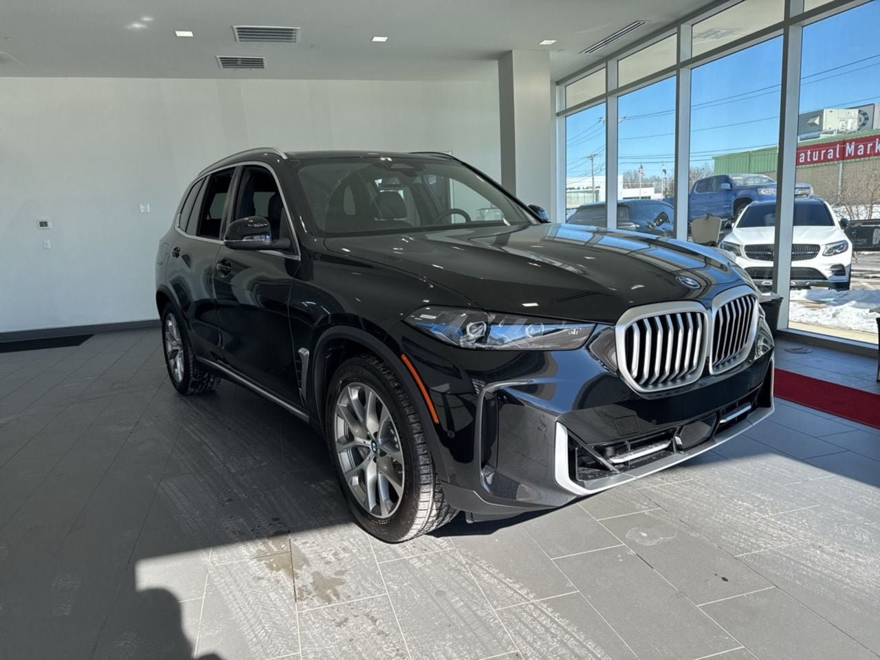 New 2026 BMW X5 xDrive50e AWD/4WD image 2
