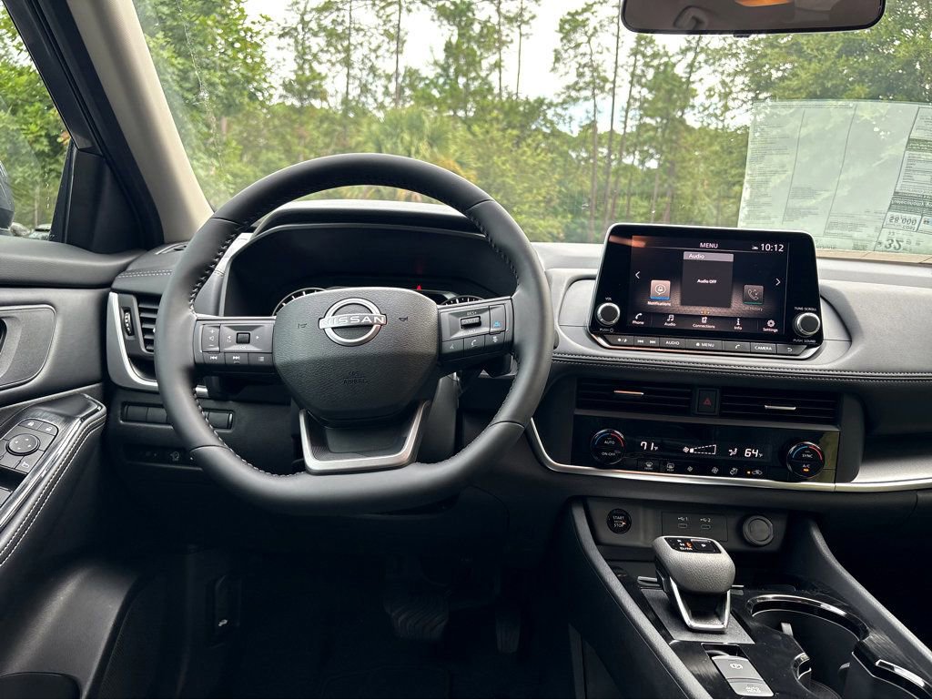 New 2026 Nissan Rogue SV FWD image 4