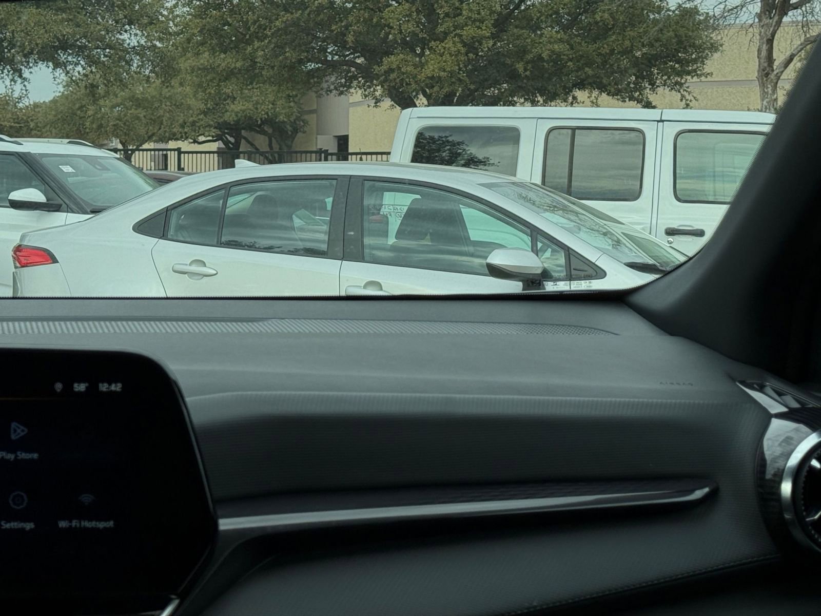 Used 2025 Chevrolet Equinox LT image 35