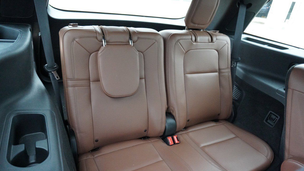 Used 2023 Lincoln Aviator Reserve w/ Equipment Group 201A AWD/4WD image 11