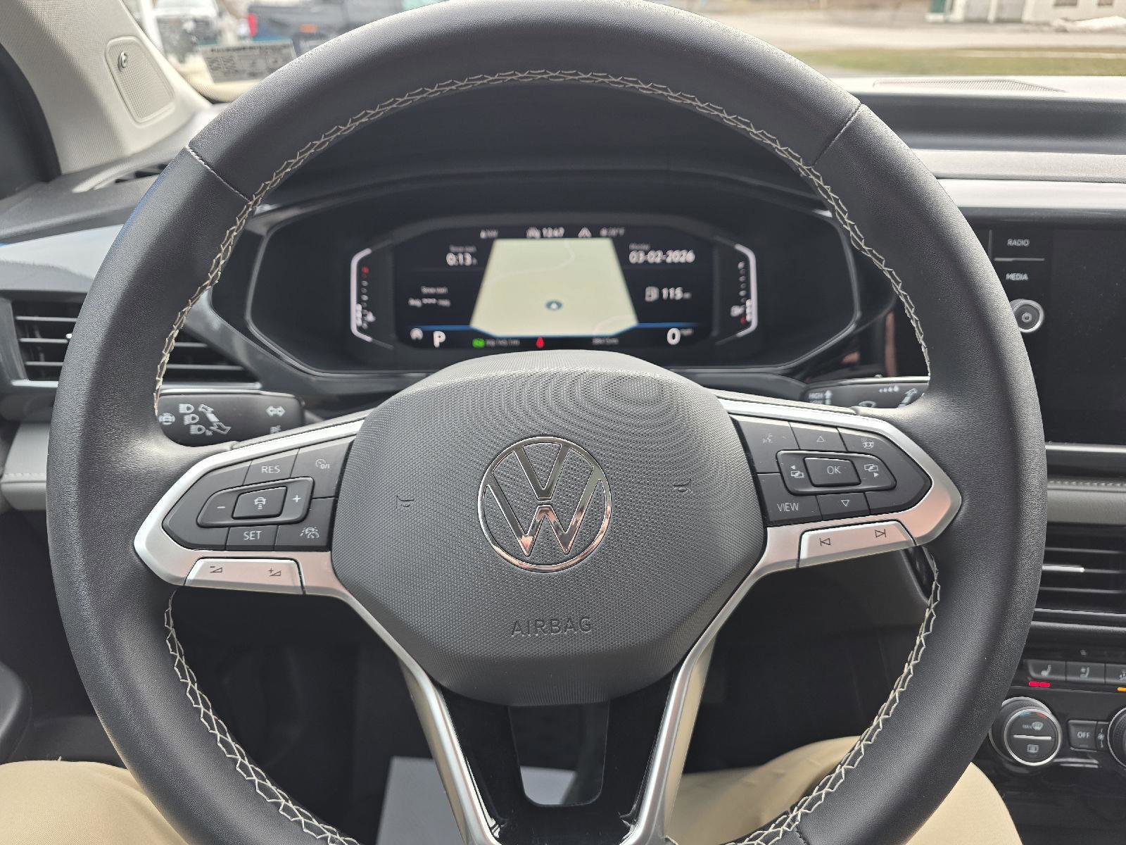 Used 2022 Volkswagen Taos SEL image 14