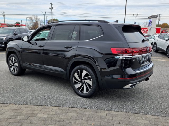 New 2026 Volkswagen Atlas SE FWD image 10