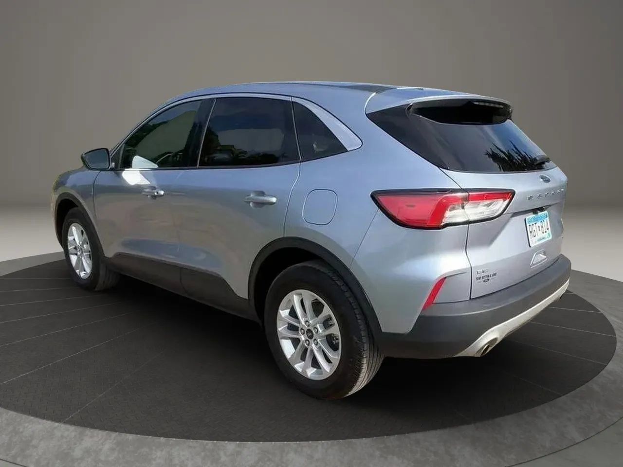 Used 2022 Ford Escape SE w/ Convenience Package AWD/4WD image 3