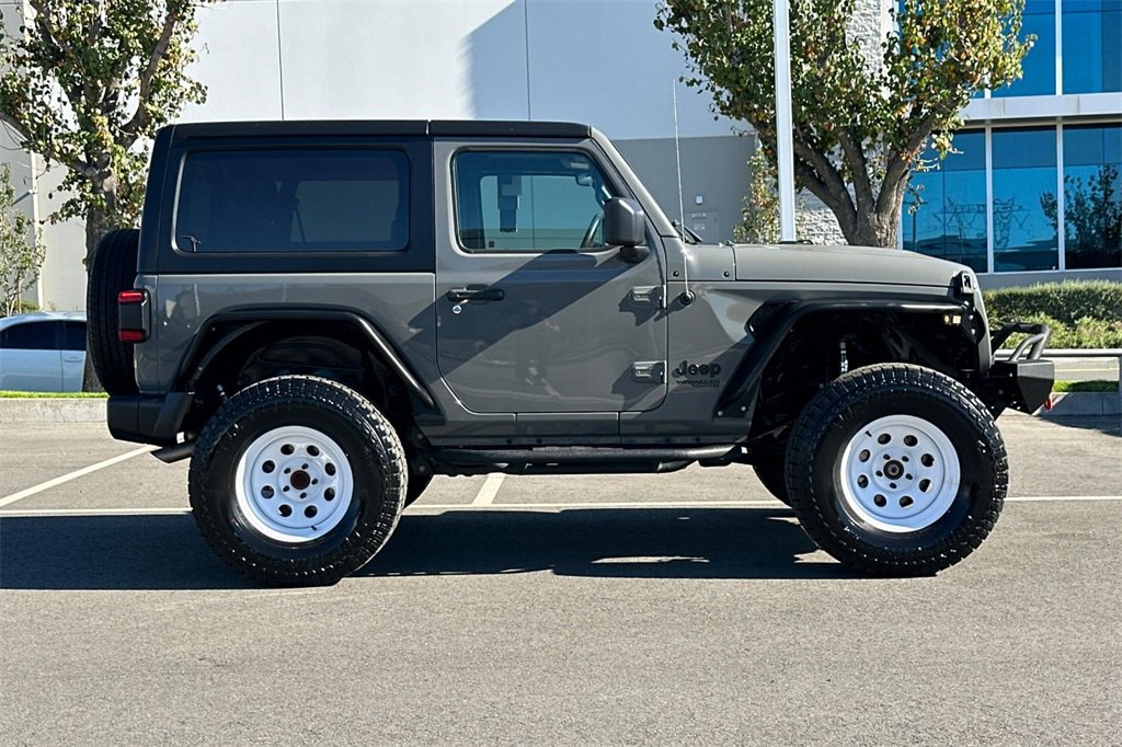 Used 2021 Jeep Wrangler Sport S image 3