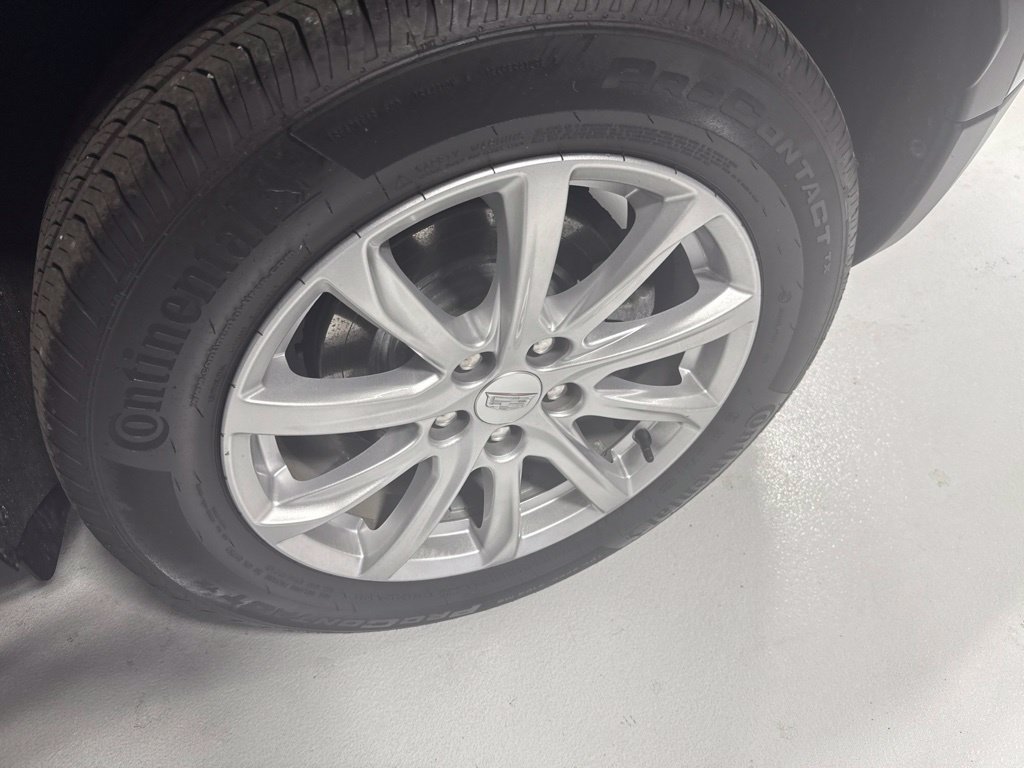 Used 2023 Cadillac XT4 Luxury w/ Cold Weather Package AWD/4WD image 12