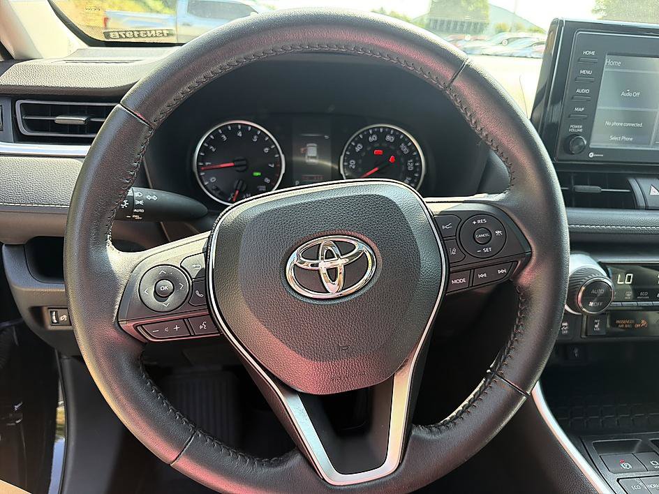 Certified 2022 Toyota RAV4 XLE w/ Convenience Package AWD/4WD image 13