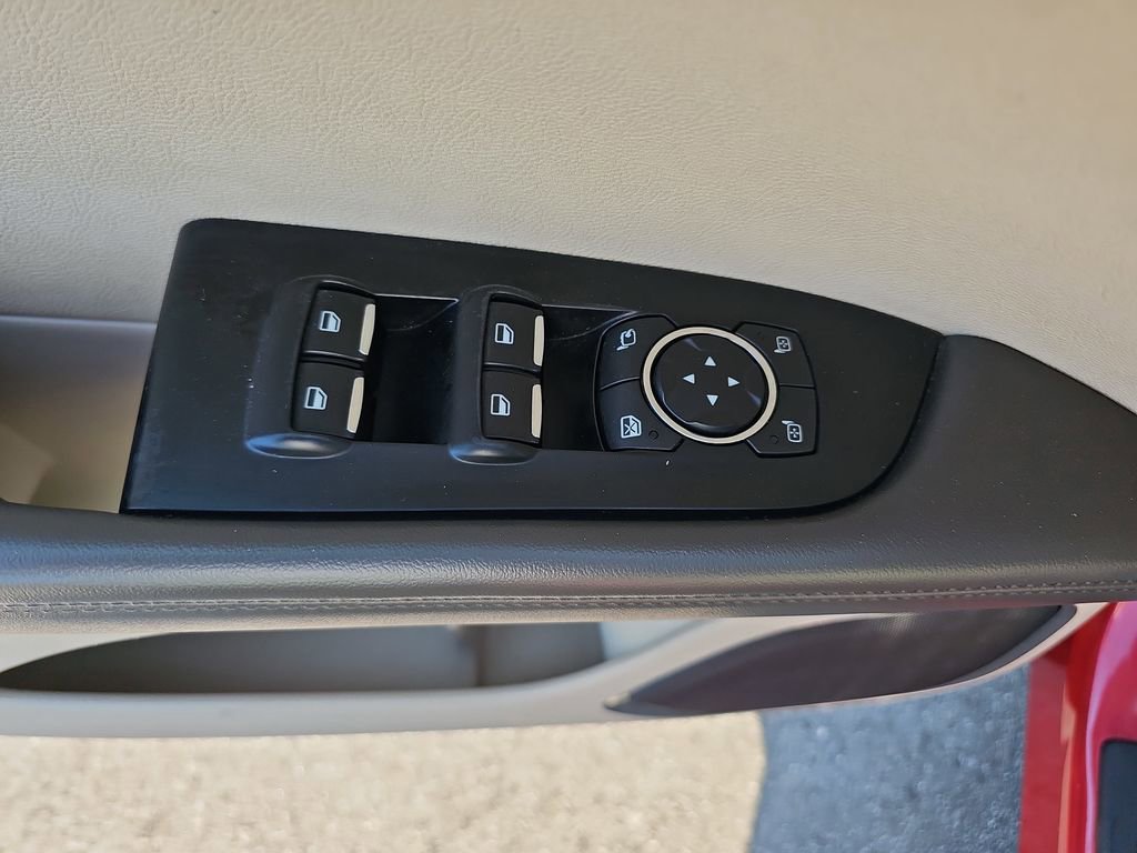 Used 2020 Lincoln Nautilus Reserve FWD image 32