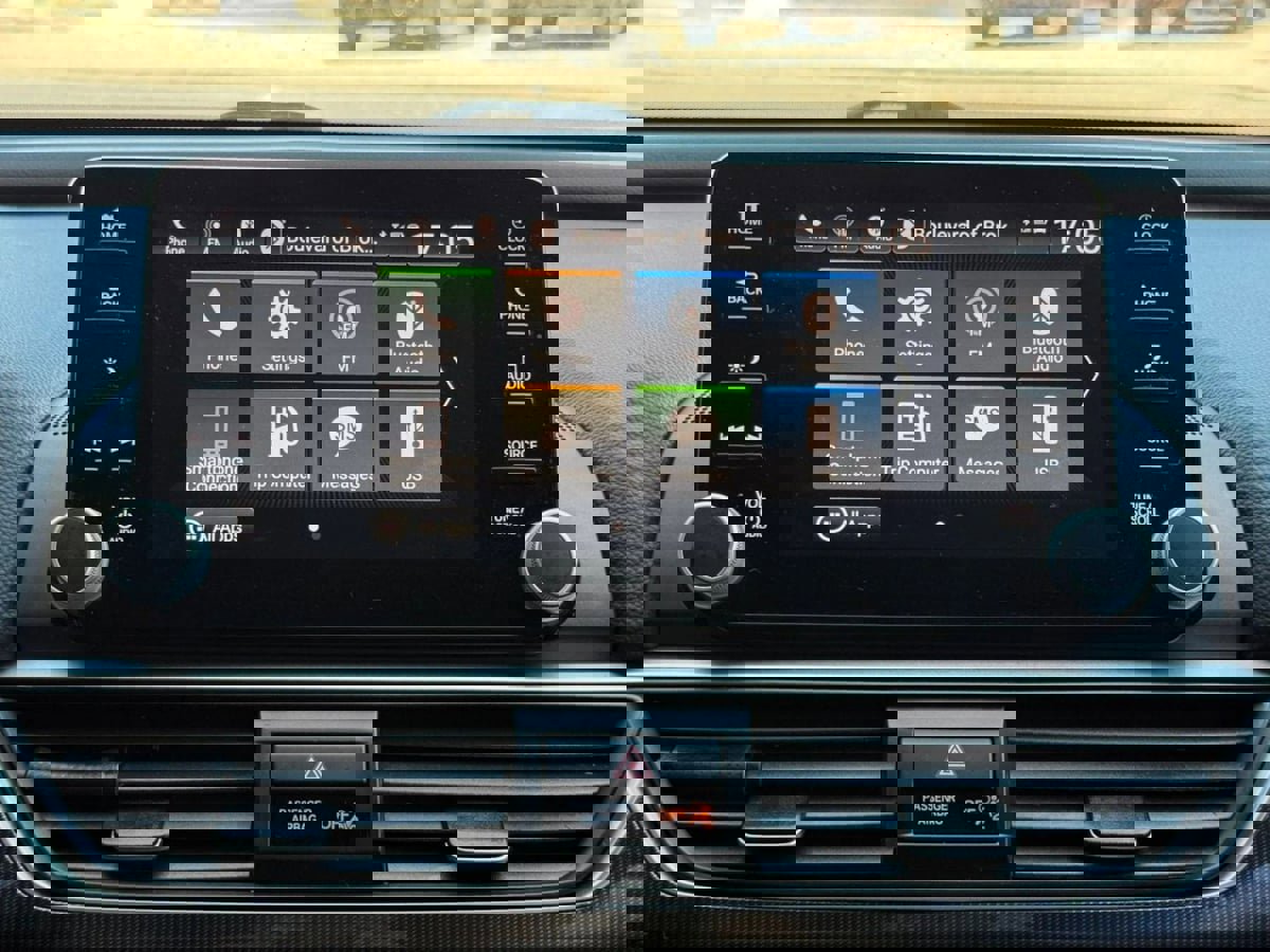 Used 2018 Honda Accord Sport image 36