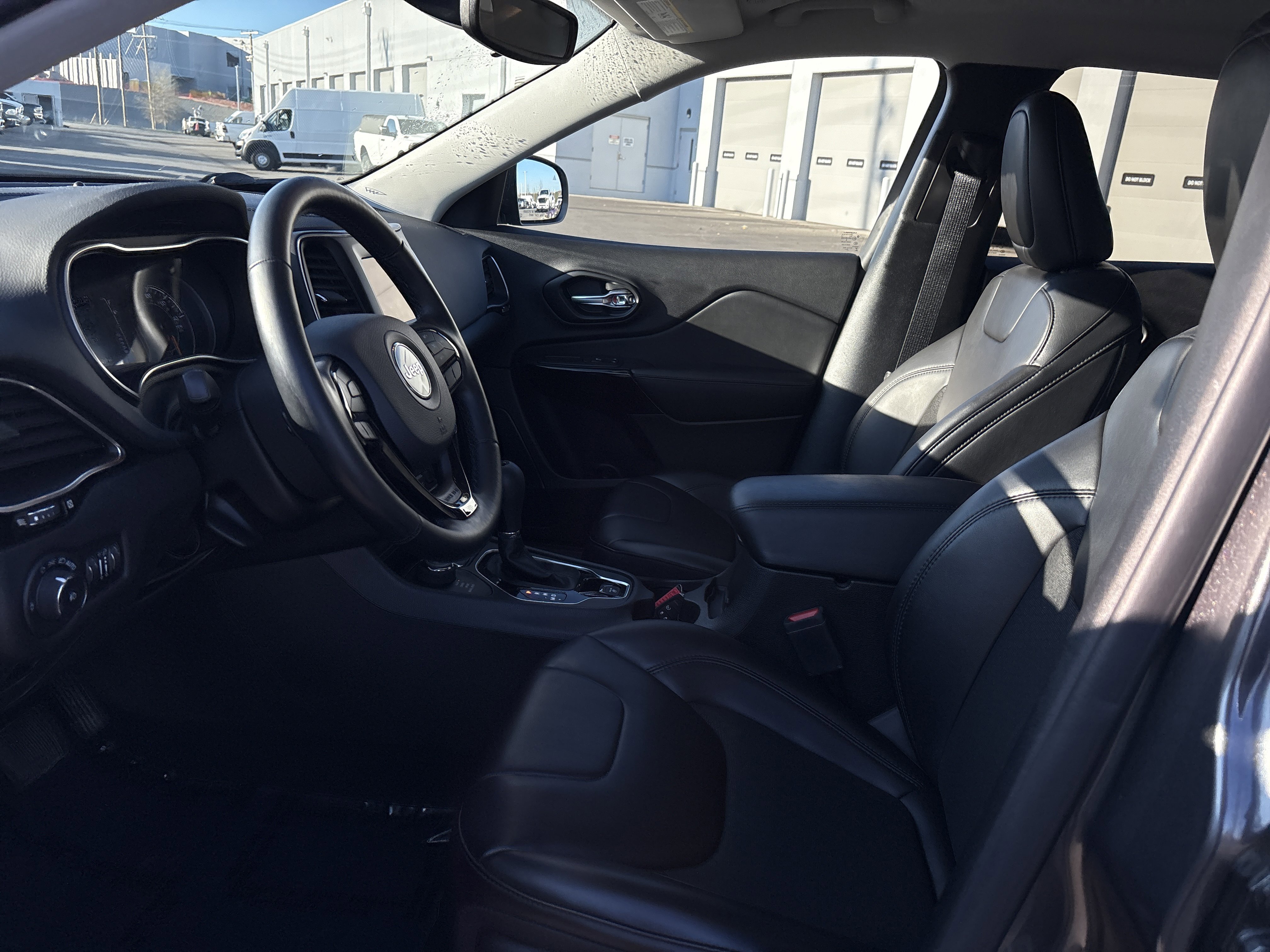 Certified 2021 Jeep Cherokee Latitude Plus image 17