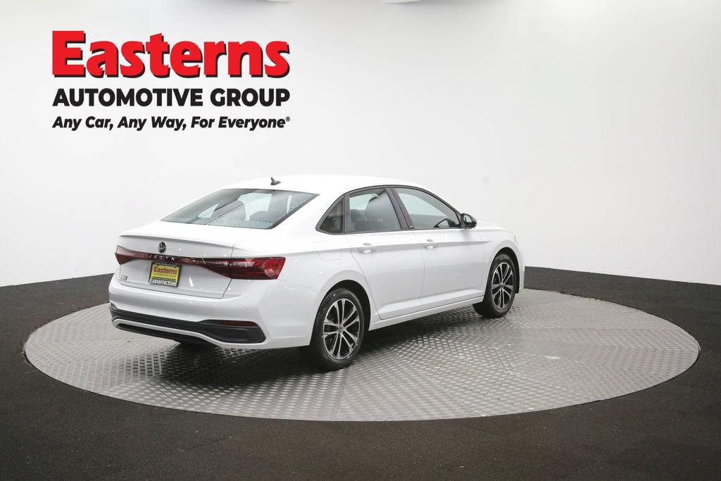 Used 2025 Volkswagen Jetta Sport FWD image 39
