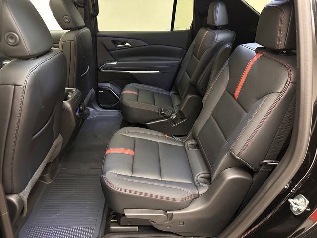 New 2026 Chevrolet Traverse RS w/ LPO, Floor Liner Package FWD image 10