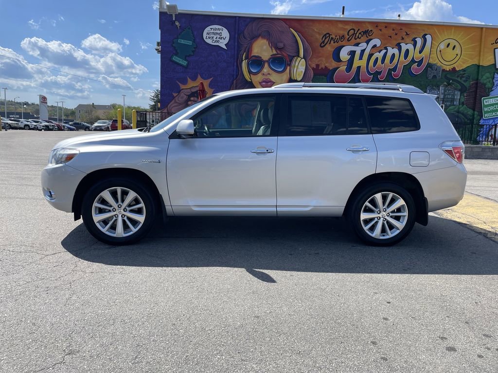 Used 2010 Toyota Highlander Limited AWD/4WD image 2