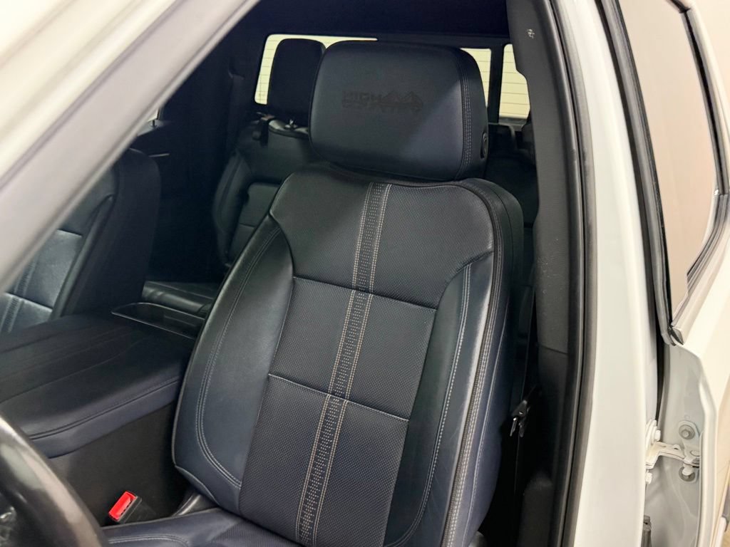 Certified 2023 Chevrolet Silverado 1500 High Country w/ Technology Package AWD/4WD image 46