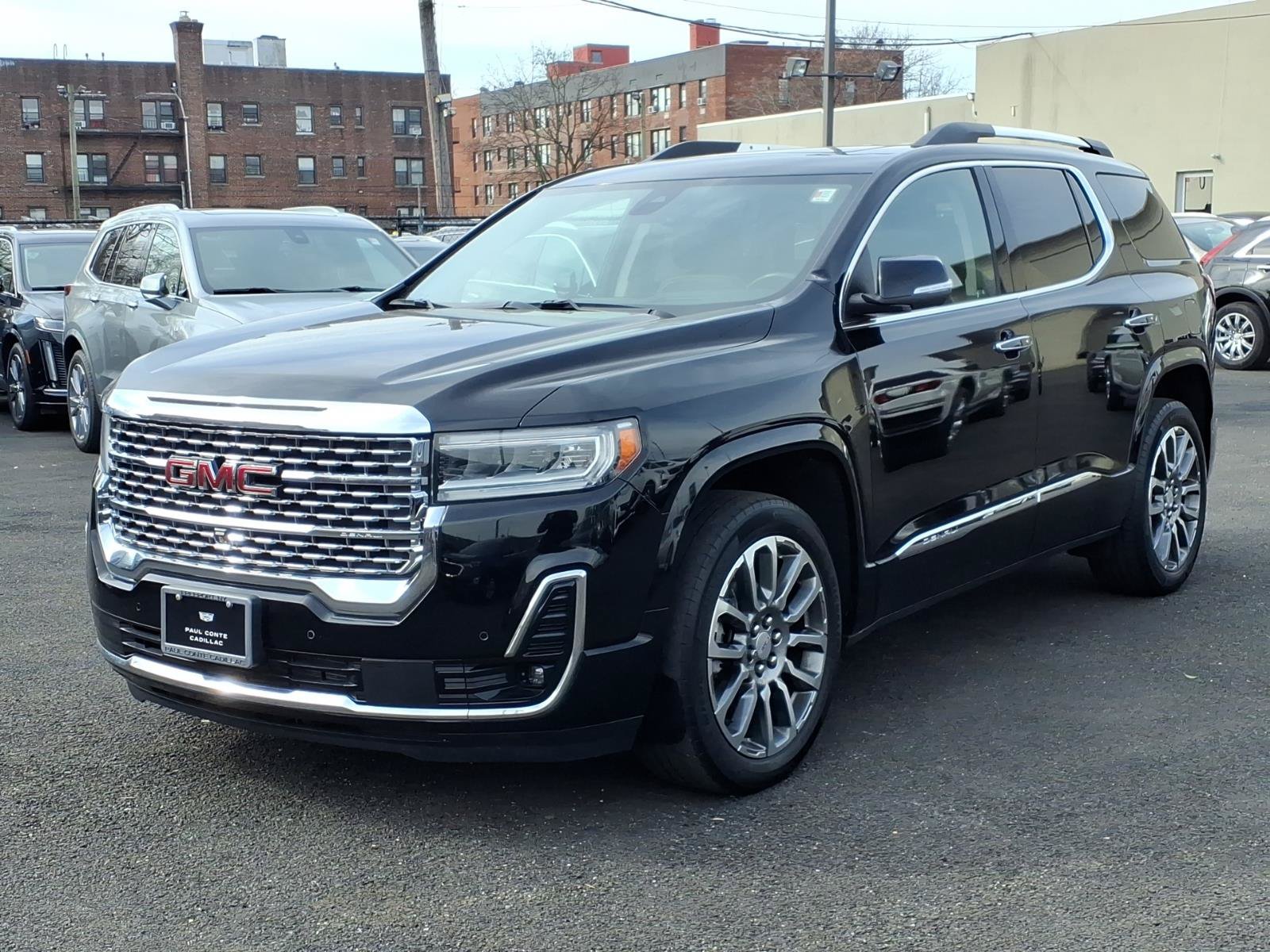 Used 2023 GMC Acadia Denali w/ Denali Ultimate Package AWD/4WD image 1