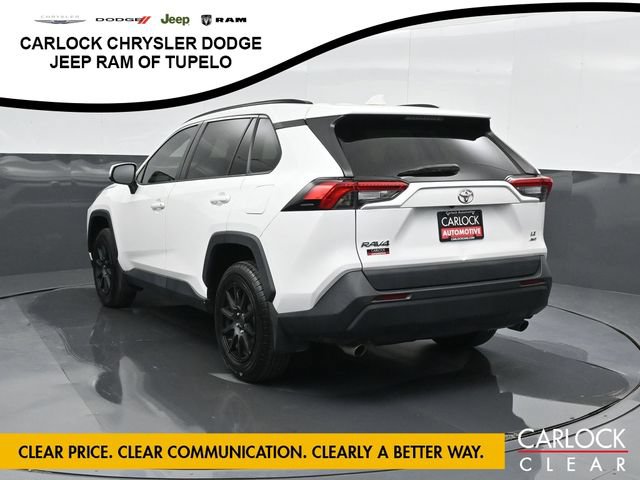 Used 2021 Toyota RAV4 LE AWD/4WD image 10