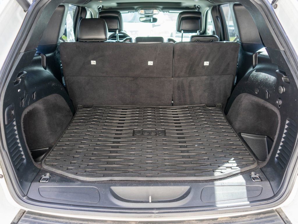 Used 2017 Jeep Grand Cherokee Altitude image 33