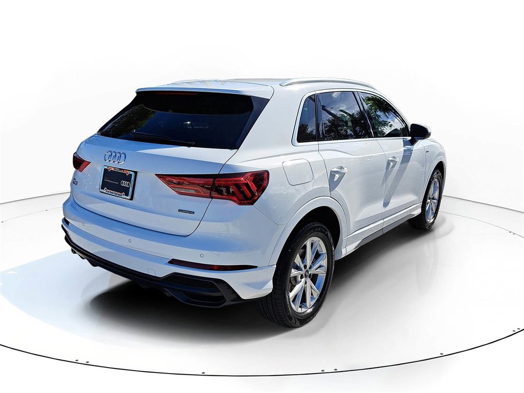 Certified 2021 Audi Q3 2.0T Premium w/ Convenience Package image 4
