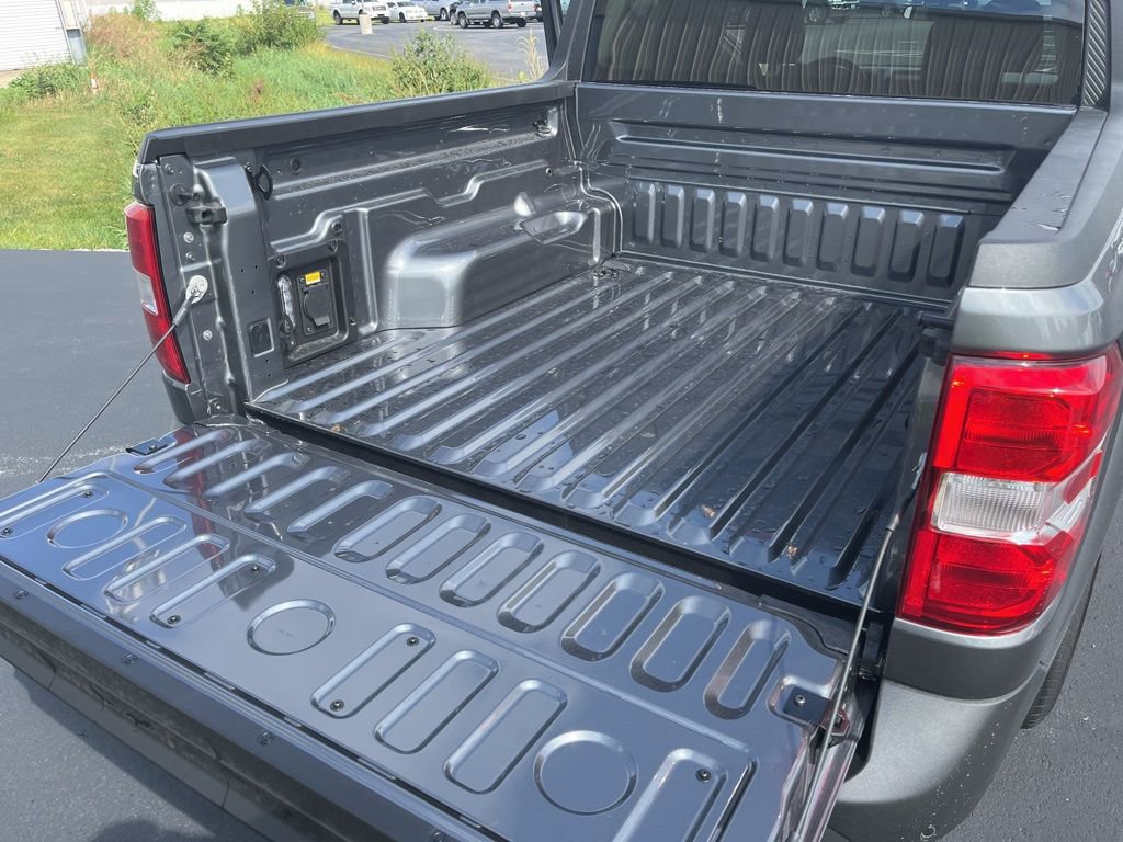 New 2025 Ford Maverick XLT w/ XLT Luxury Package image 12