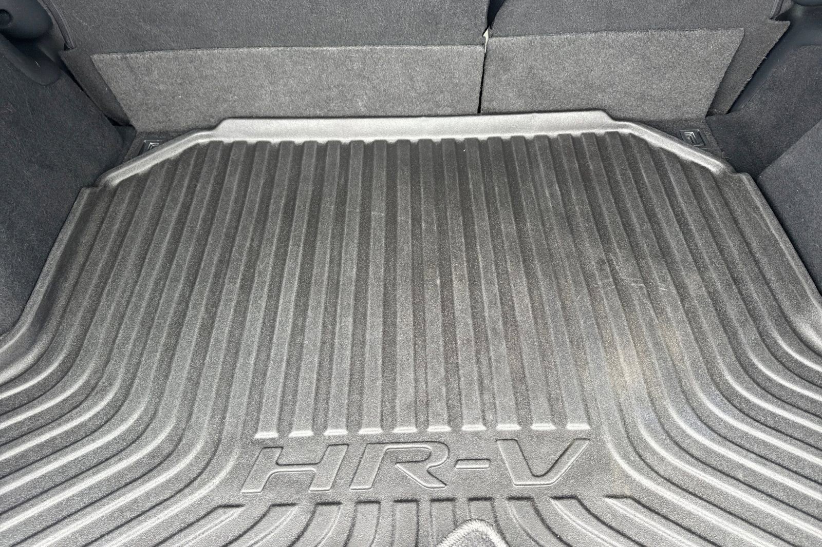 Used 2018 Honda HR-V EX image 18