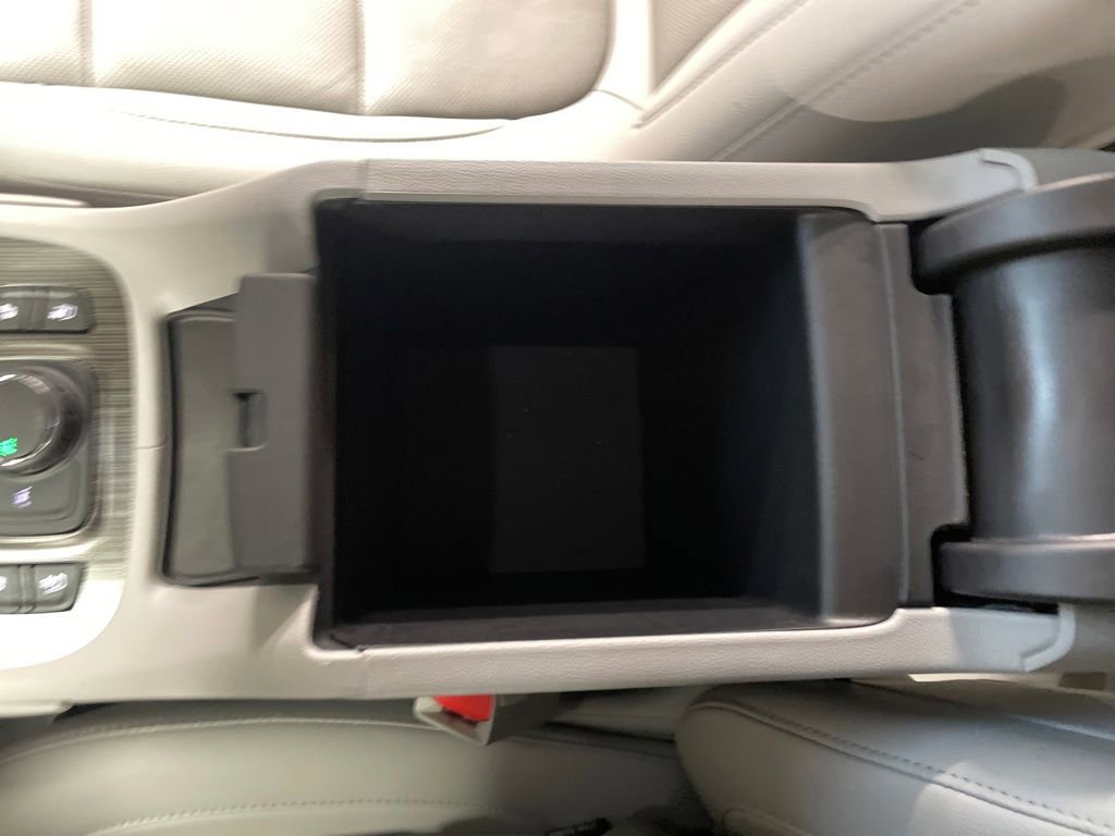 Certified 2023 GMC Acadia SLT w/ Preferred Package image 24