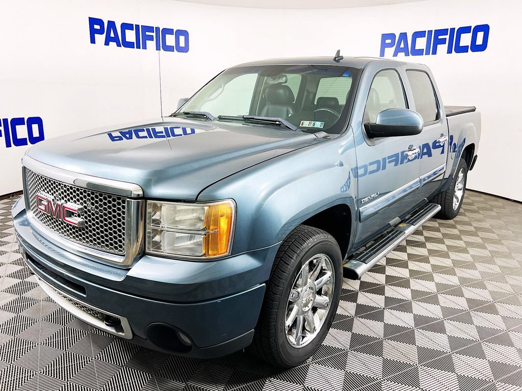 Used 2011 GMC Sierra 1500 Denali AWD/4WD image 3