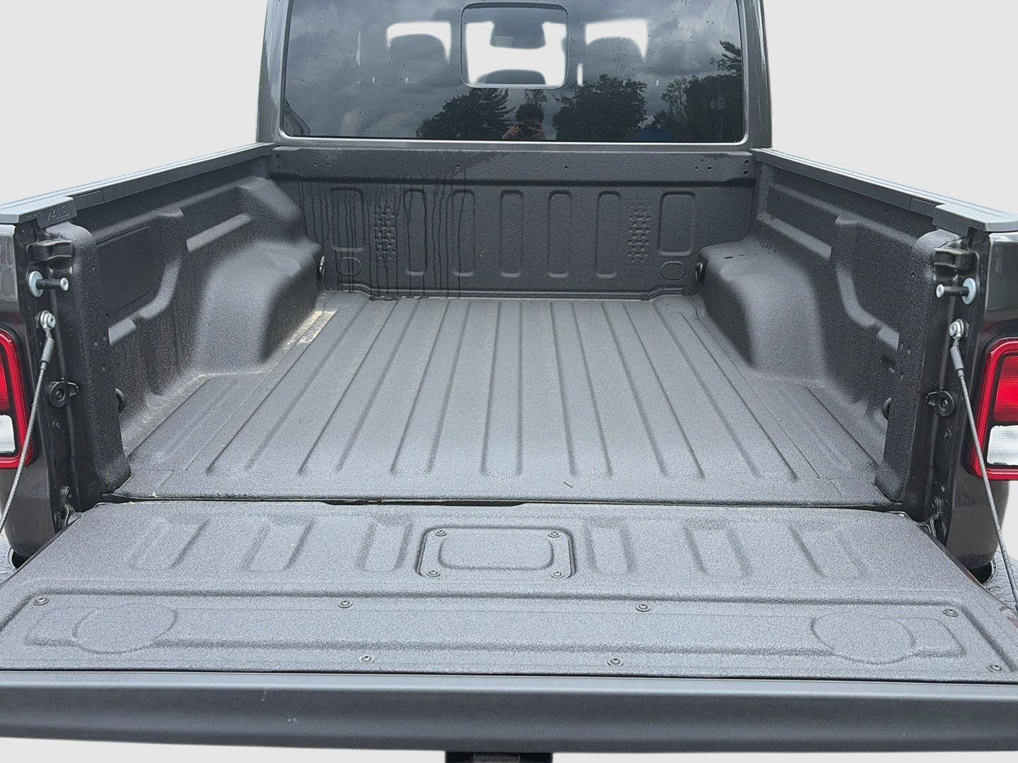 New 2026 Jeep Gladiator Sport AWD/4WD image 16