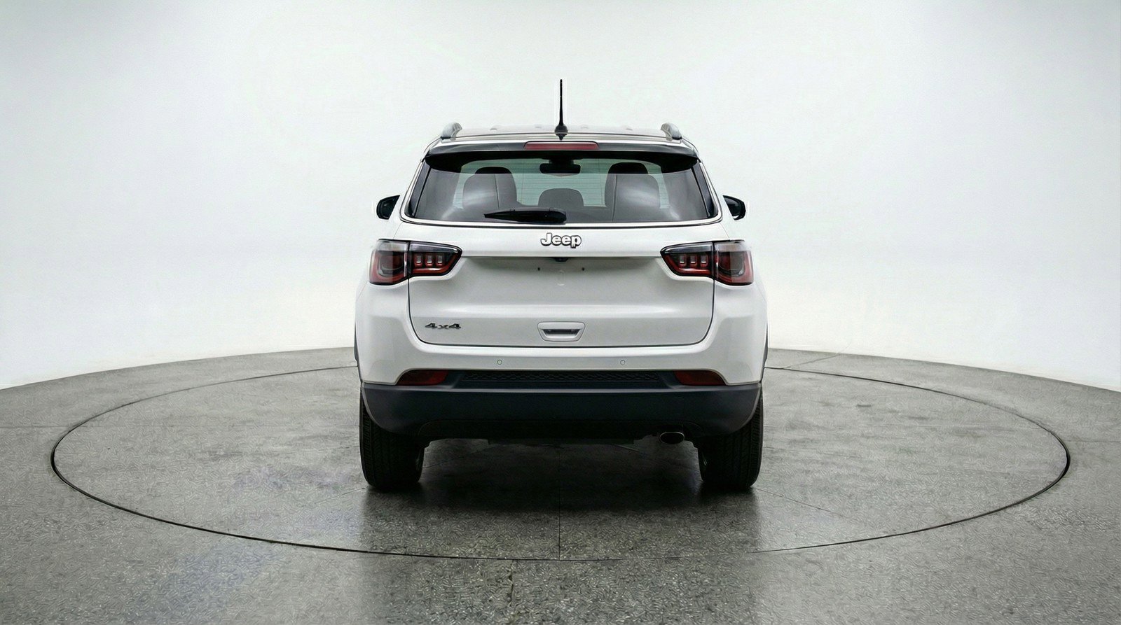 Used 2025 Jeep Compass Trailhawk AWD/4WD image 7