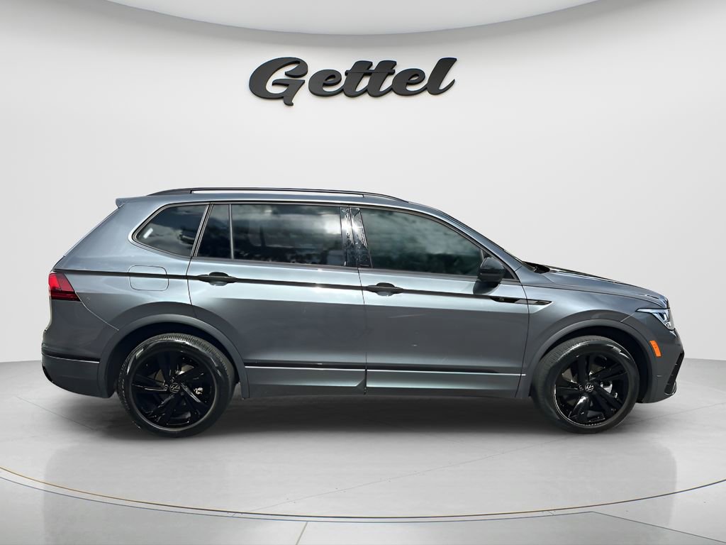 Used 2024 Volkswagen Tiguan SE R-Line FWD image 4
